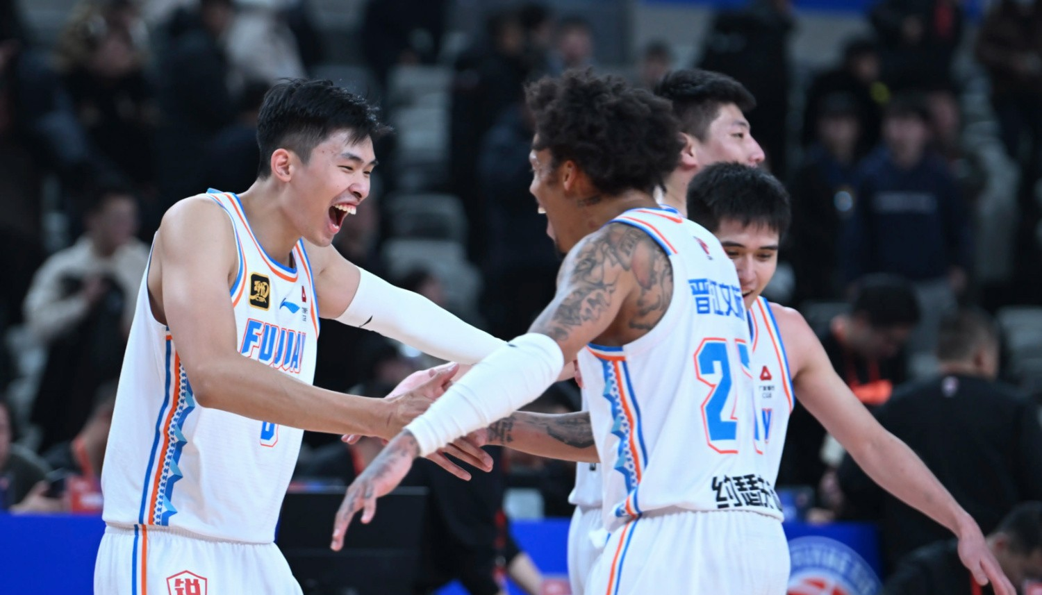 天行官方网站 -深圳男篮训练开放日；加时末段伤情更新引欢呼；法国杯在即；高层口径保持一致的简单介绍